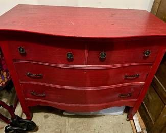 serpentine chest of drawers