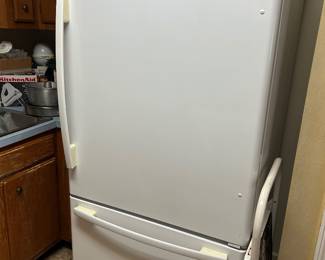 Whirlpool refrigerator