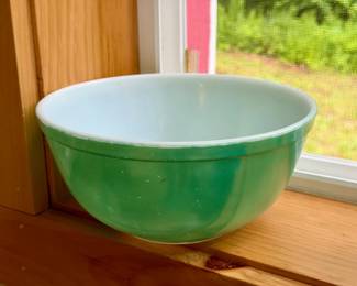 Green Pyrex Bowl #403