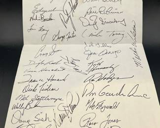 Autographed Baseball Memorabilia