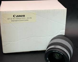 Canon EF-S 18-135mm F/3.5 Standard Zoom Lens