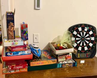 Electronic Dartboard, Games & Toys