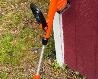 Black & Decker Hedge Trimmer