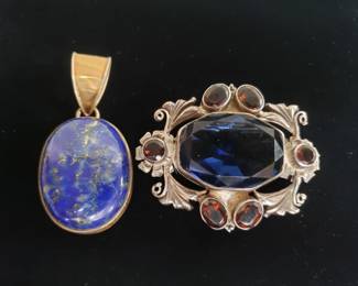 099 Lot 490 Sterling silver and lapis pendant and sterling