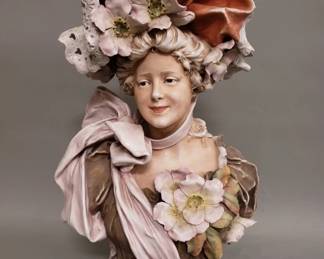 037 Lot 495 Royal Dux Art Nouveau style porcelain bust