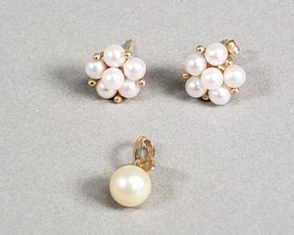 051 Lot 291 Pair of 14k gold and pearl earrings and pendant