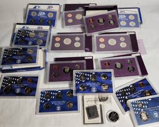 159 Lot 318h Vintage proof U S Mint coins World Cup