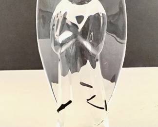 081 Lot 546 Vintage Baccarat crystal angel figure
