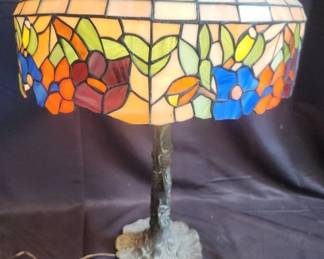 110 Lot 253 Tiffany style lamp