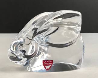 144 Lot 552 Vintage Orrefors Sweden crystal rabbit