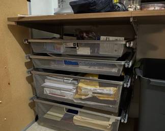 Elfa Classic Freestanding Drawer System