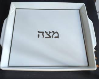 Target Threshold Matzah Serving Plate