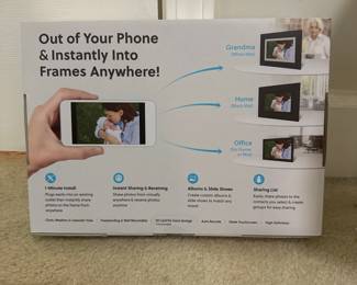 SimplySmartHome PhotoShare 8" WiFi Digital Picture Frame