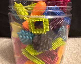B. toys Bristle Blocks Stackadoos Construction Set
