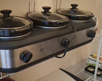 TRU 3 x 2.5 Quart Triple Slow Cooker Buffet Server