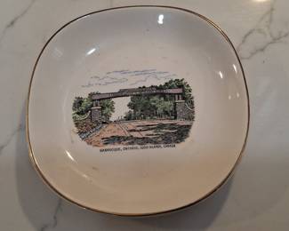 Weatherby Hanley Royal Falcon Ware 1000 Islands Souvenir Plate