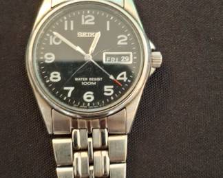 Seiko 7N43 Quartz Day-Date Black Dial Stainless Steel Watch