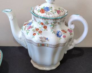 Spode Royal Jasmine Dinnerware Set