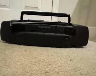 Magnavox AW7030/17 Portable Boombox