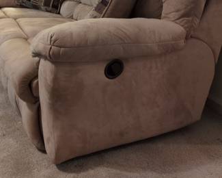 Contemporary Manual Reclining Sofa