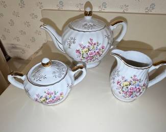 Vintage Japanese Porcelain Floral Tea Set - Sugar Bowl & Creamer
