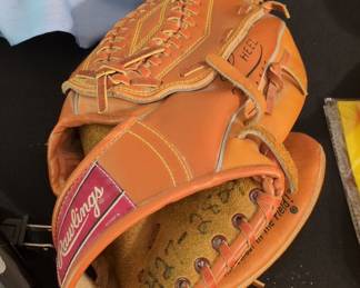 Vintage Rawlings Baseball Glove (Made in Korea)