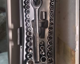 Performance Tool 40-Piece Socket Set