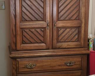 Ethan Allen Charter Oak Traditional Oak Two-Door Armoire with Drawers