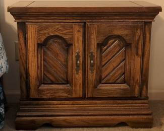 Vintage Oak "Royal Charter" Style Nightstand by Ethan Allen
