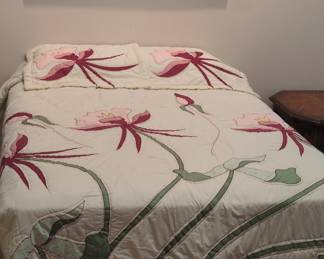 Vintage Floral Appliqué Quilt and Shams Set
