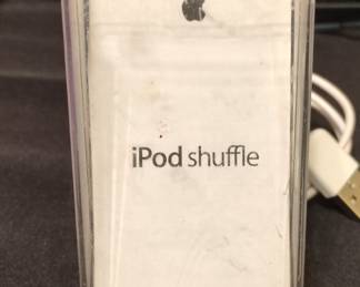 Apple iPod Shuffle 2nd Generation (Pink, 1GB/2GB) - Complete in Box