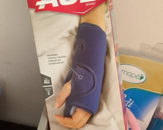 ACE Brand Night Wrist Sleep Support (Model 209626)