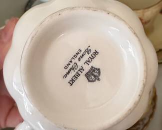Royal Albert Antoinette Gold Floral Teacup and Saucer second image