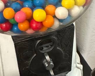 VintageStyle White Gumball Machine second image