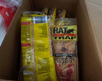 Victor Easy Set Rat Trap Box Lot