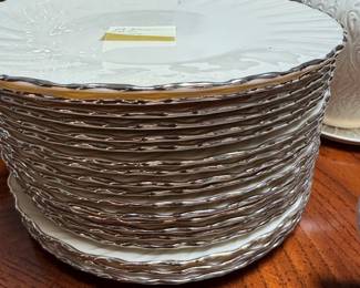 Lenox Weatherly Fine China Dinnerware second image