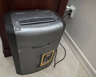 Fellowes Powershred DMCi Paper Shredder