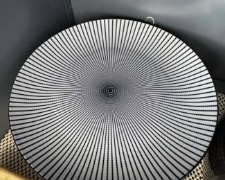 Royal Norfolk Black and White Optical Swirl Dinner Plate second image