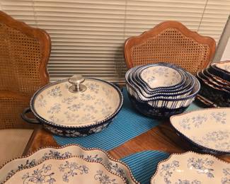 Temp~Tations Ovenware QVC Floral Lace