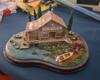 Danbury Mint Tackle Box Bait Shop