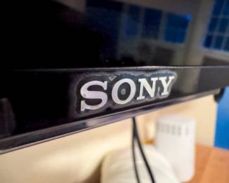Plastic still on the TV - Excellent Condition - 65” Sony XBR-65X900E Smart LED TV with Wall Mount