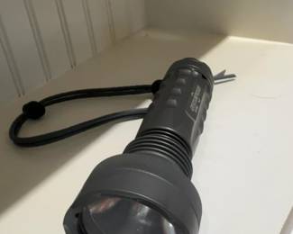 SureFire M6 Guardian Millennium Special Operations Flashlight