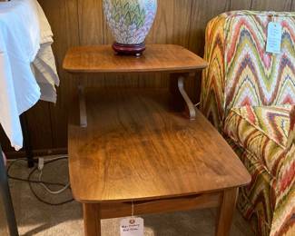 mid-century modern end table, Asian lamp