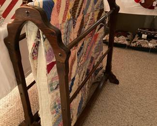 quilt stand
