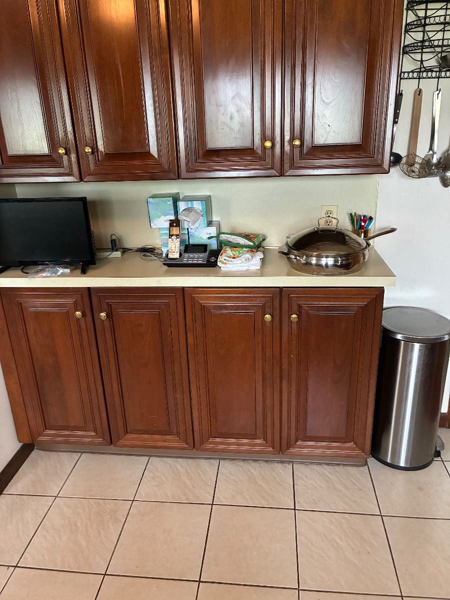CES Niskayuna Estate sale mens clothing. starts on 7/25/2026