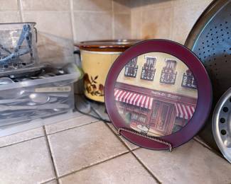 New Orleans plate, Vintage crockpot and silver plate utensils