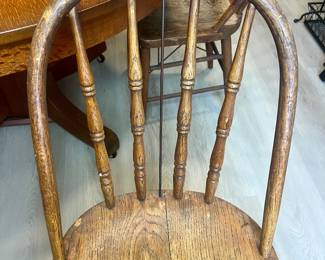 Antique Arts & Crafts Oak Table and 4 Oak Chairs $250.00