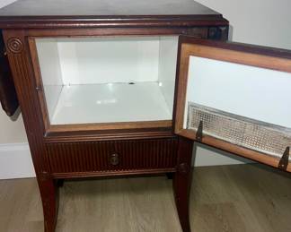 Antique Mahogany Humidor Porcelain Lined $85.00
