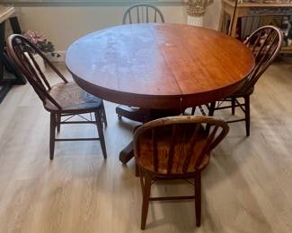 Antique Arts & Crafts Oak Table and 4 Oak Chairs $250.00