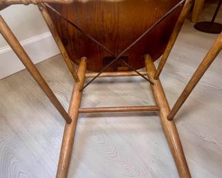 Antique Arts & Crafts Oak Table and 4 Oak Chairs $250.00